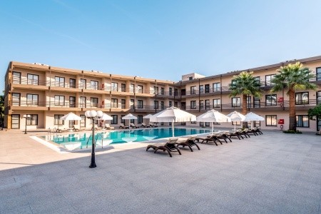 Oscar Park (Agios Sergios)