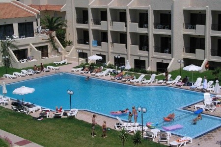 Summerland Hotel & Bungalows