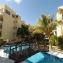 Beach House Imperial Laguna Cancún Hotel