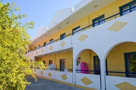Aparthotel Stegna Star