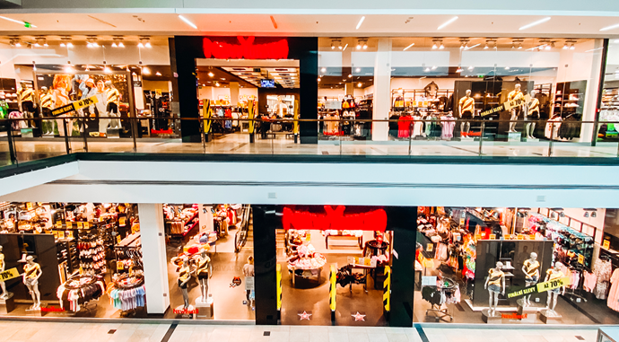 Galerie Harfa je největším obchodním a administrativním centrem v Praze