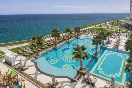 Kaya Palazzo Resort & Casino