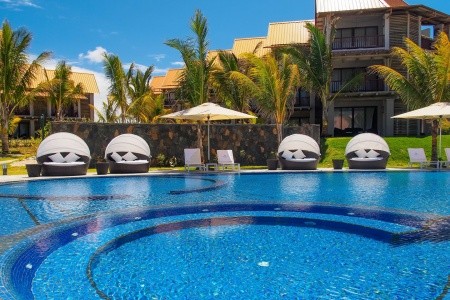 Crystals Beach Resort Belle Mare
