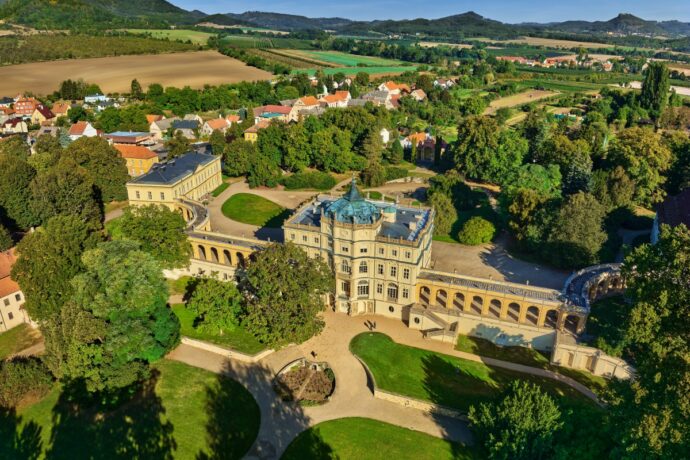 Zámek Ploskovice. Foto: © Libor Sváček