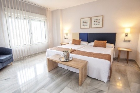 Flatotel (Ex. Apartahotel First Flatotel International)