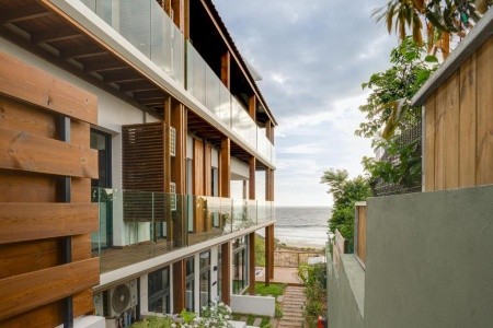 Moma By The Ocean, Trois Bassins